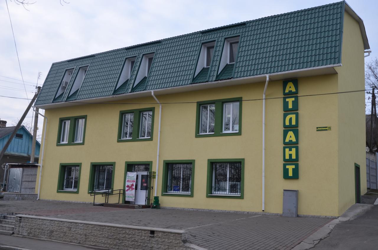 Atlant Hotel Ostroh Exterior photo