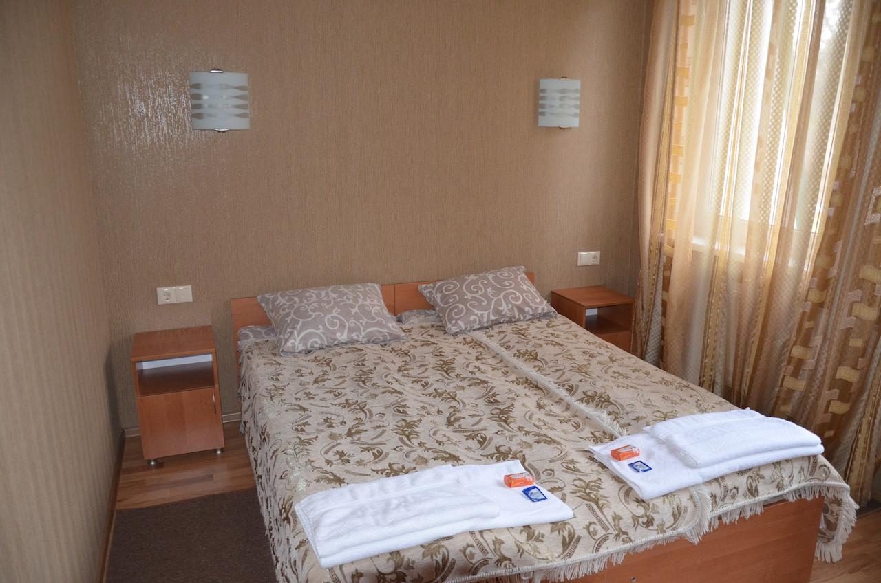 Atlant Hotel Ostroh Room photo